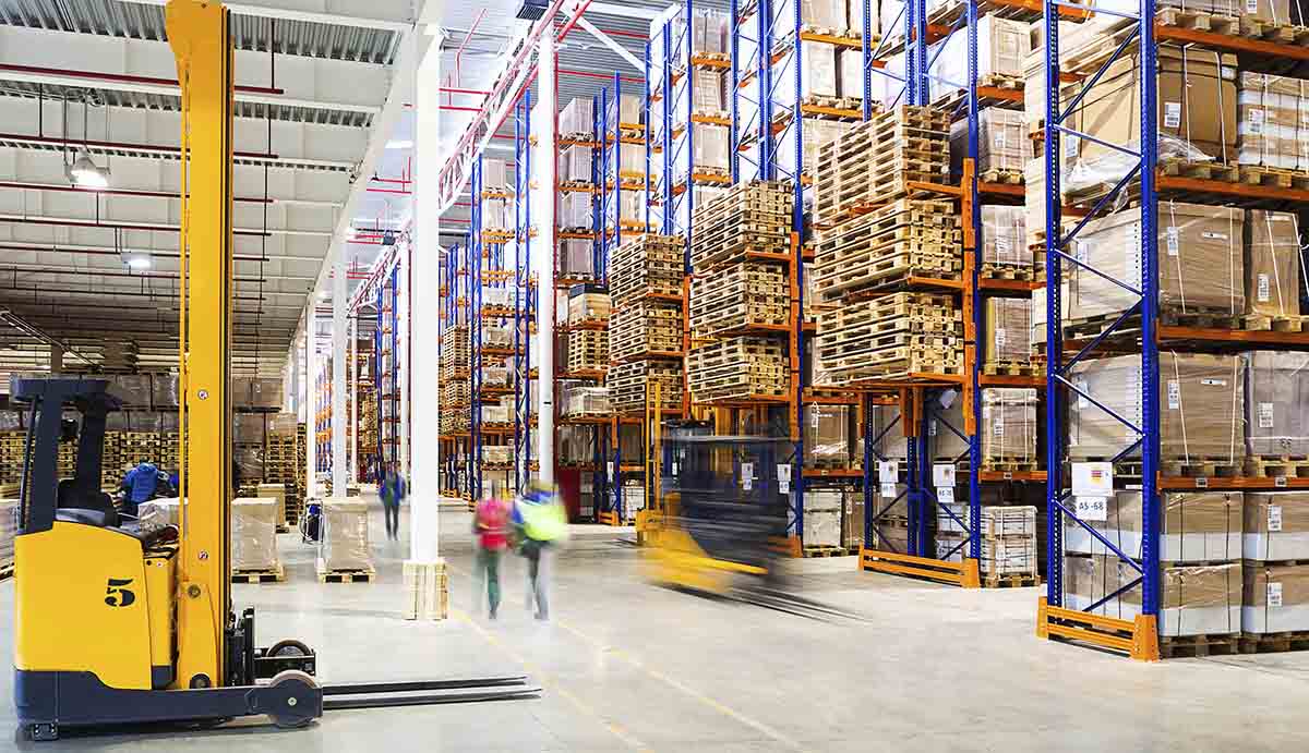 8 Types of Warehouses: Choosing the One That's Best for You